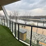 Nad Jeziorem - Kwiatkowskiego 44c Drabinianka