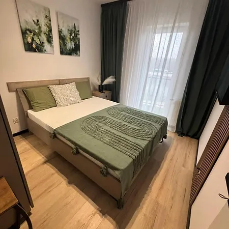 Nad Jeziorem - Kwiatkowskiego 44c Drabinianka *