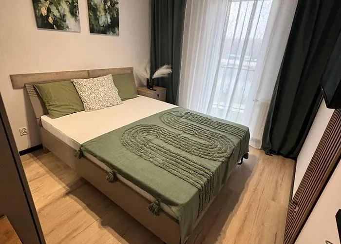 Nad Jeziorem - Kwiatkowskiego 44c Drabinianka *